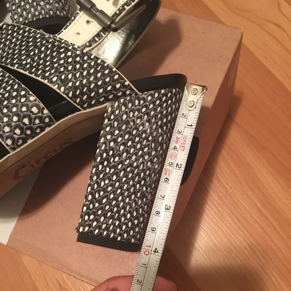 Circus by Sam Edelman Natalie Heels in size 6! - Picture 5 of 6